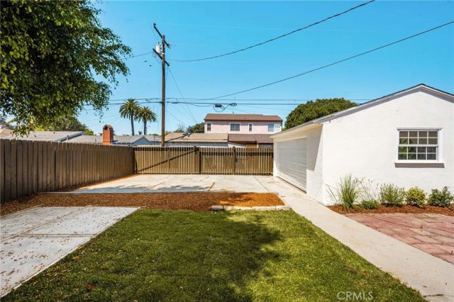 2459 Earl Avenue, Long Beach, CA 90806