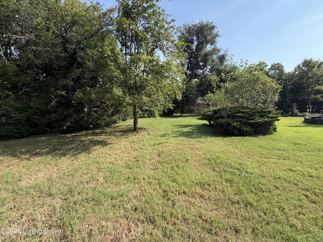 4103 Brownsboro Rd, Louisville, KY 40207