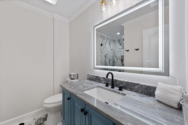 368 Ridgelake Scenic Drive, Montgomery, TX 77316