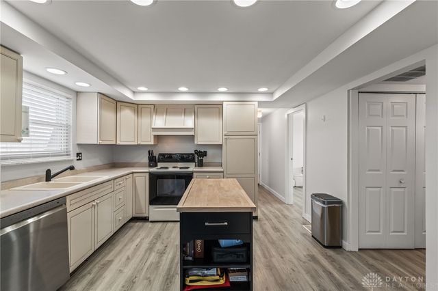 5917 Longford Road, Huber Heights, OH 45424