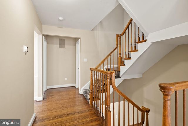 2345 S ROLFE ST S, Arlington, VA 22202