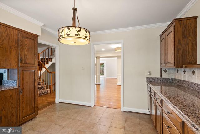 2345 S ROLFE ST S, Arlington, VA 22202