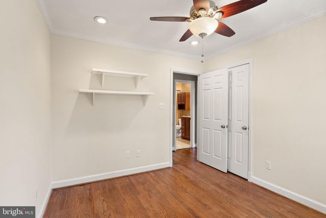 2345 S ROLFE ST S, Arlington, VA 22202