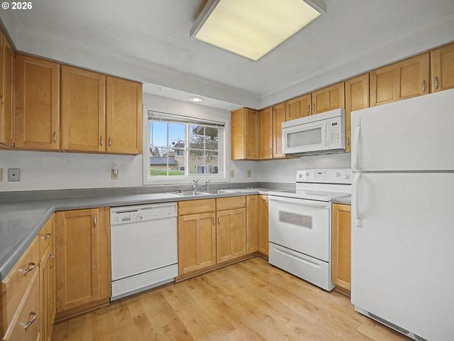 18508 Ne WASCO St, Portland, OR 97230