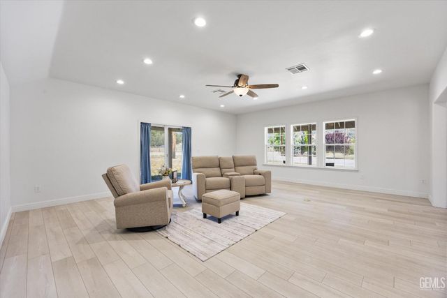 30150 Jamaica Dunes Drive, Tehachapi, CA 93561