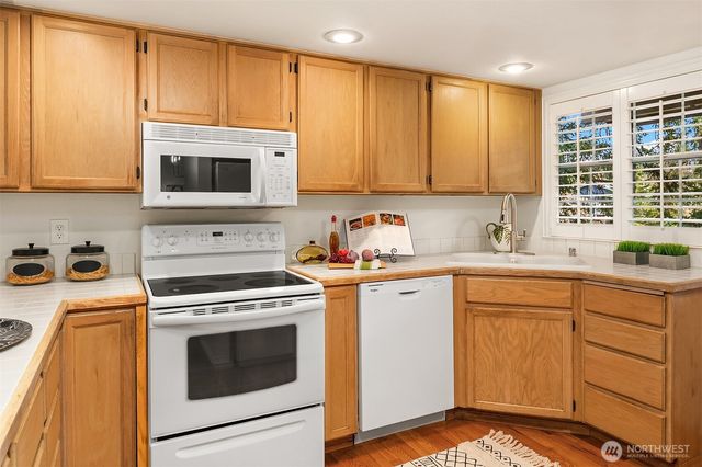 6510 115th Place SE, Bellevue, WA 98006