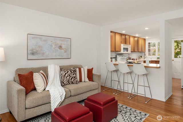 6510 115th Place SE, Bellevue, WA 98006