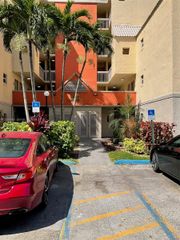 8373 Lake Dr 106, Doral, FL 33166