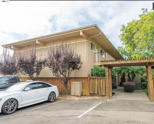106 E K St, Benicia, CA 94510