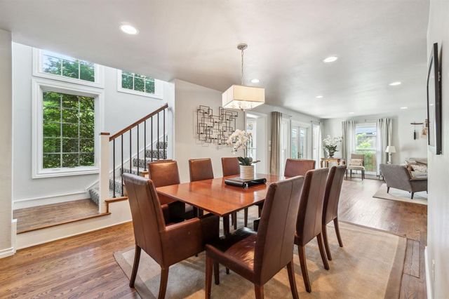 1707 Pennington Way, Nichols Hills, OK 73116