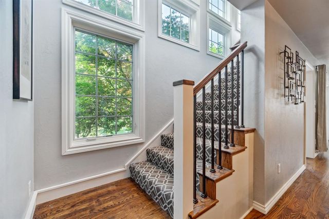 1707 Pennington Way, Nichols Hills, OK 73116