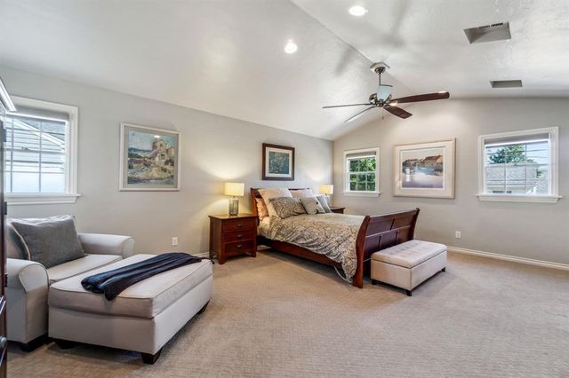 1707 Pennington Way, Nichols Hills, OK 73116