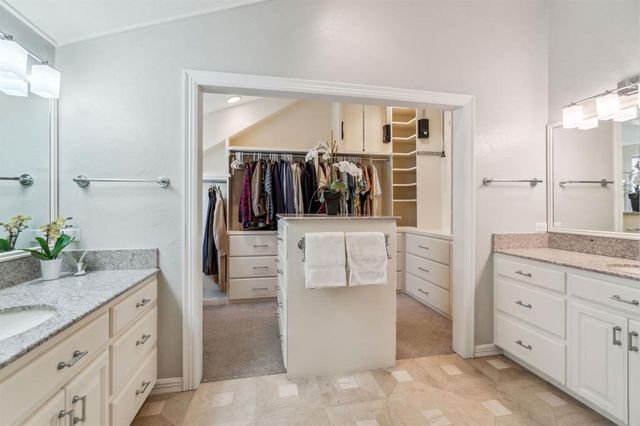 1707 Pennington Way, Nichols Hills, OK 73116