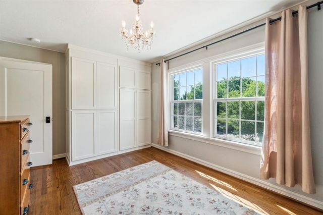 1707 Pennington Way, Nichols Hills, OK 73116