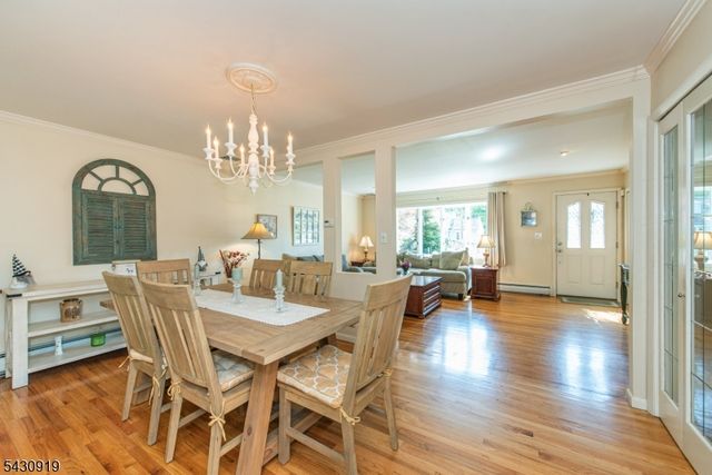 25 Meadow Dr, Little Falls Twp., NJ 07424