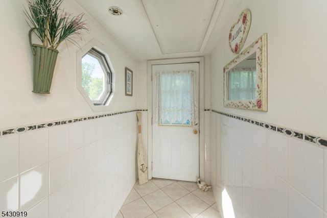25 Meadow Dr, Little Falls Twp., NJ 07424