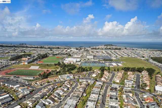 103 Pamela Ct, Daly City, CA 94015