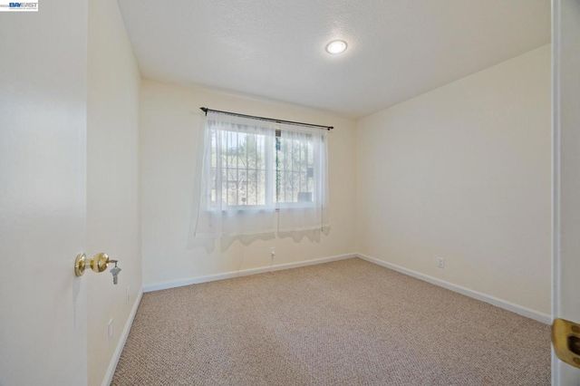 103 Pamela Ct, Daly City, CA 94015