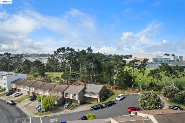 103 Pamela Ct, Daly City, CA 94015