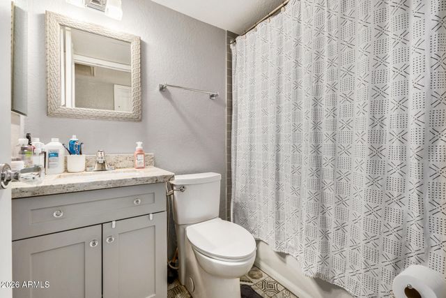 5209 N 18TH Drive, Phoenix, AZ 85015