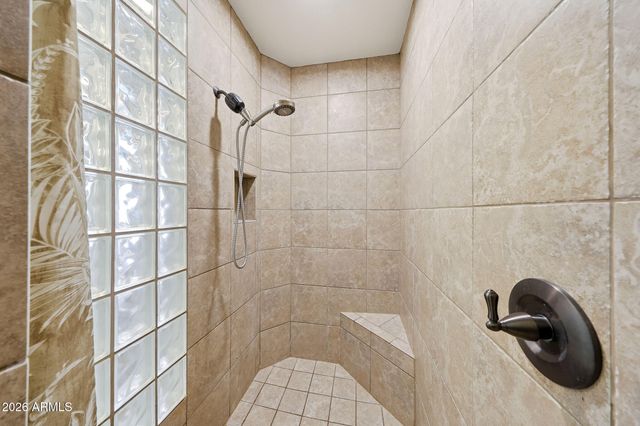 18174 W NARRAMORE Road, Goodyear, AZ 85338