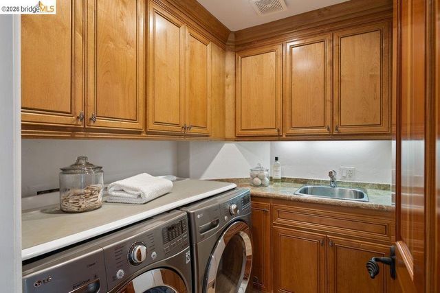 85 Gravatt Drive, Berkeley, CA 94705