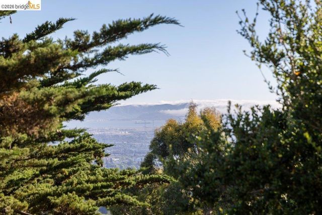 85 Gravatt Drive, Berkeley, CA 94705