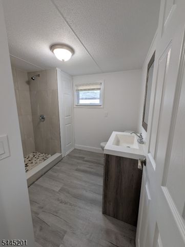 15 3rd St, Wayne Twp., NJ 07470