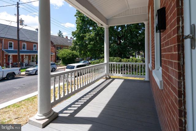 131 JEFFERSON ST, East Greenville, PA 18041