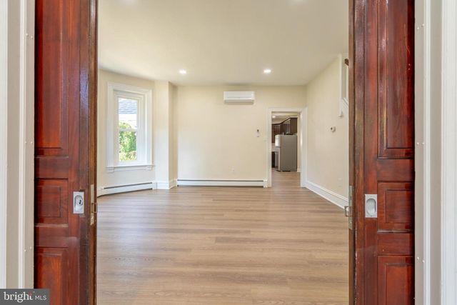 131 JEFFERSON ST, East Greenville, PA 18041