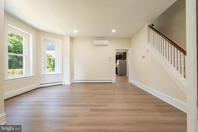 131 JEFFERSON ST, East Greenville, PA 18041