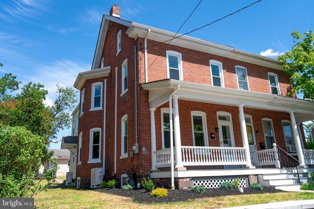 131 JEFFERSON ST, East Greenville, PA 18041
