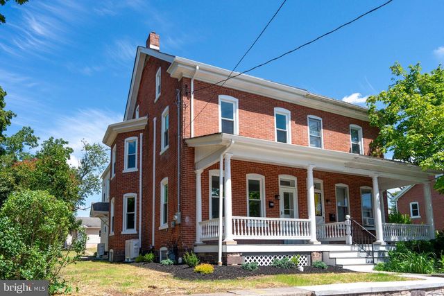 131 JEFFERSON ST, East Greenville, PA 18041