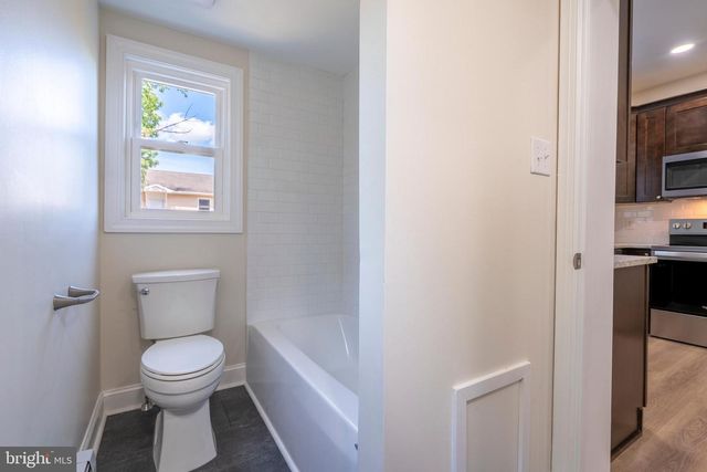 131 JEFFERSON ST, East Greenville, PA 18041