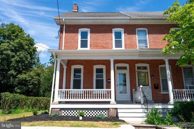 131 JEFFERSON ST, East Greenville, PA 18041
