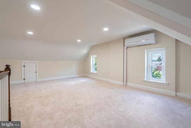 131 JEFFERSON ST, East Greenville, PA 18041