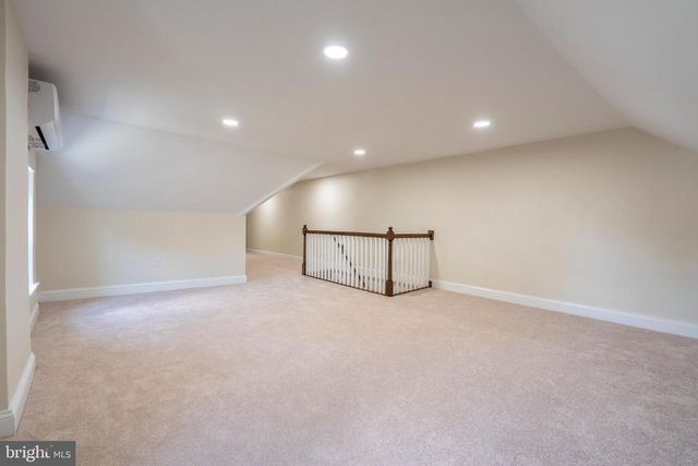 131 JEFFERSON ST, East Greenville, PA 18041