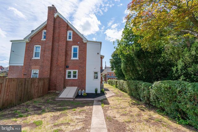 131 JEFFERSON ST, East Greenville, PA 18041