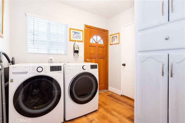 18900 Vincennes St, Northridge, CA 91324