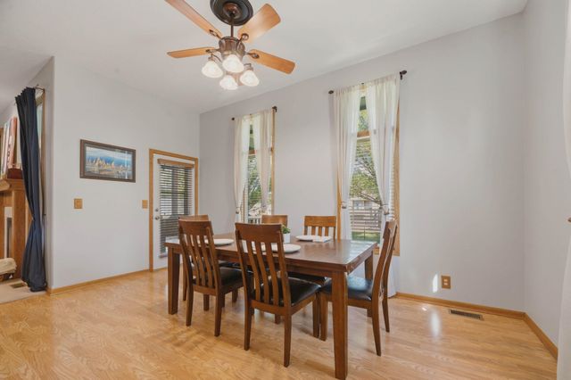 1303 S Ravenwood Ct, Derby, KS 67037