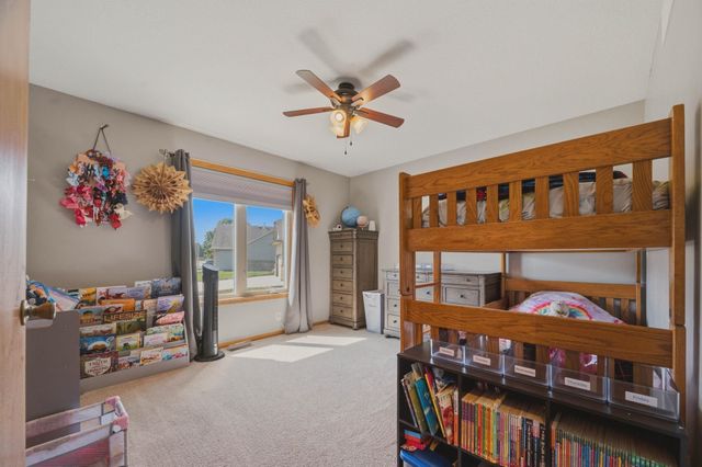 1303 S Ravenwood Ct, Derby, KS 67037