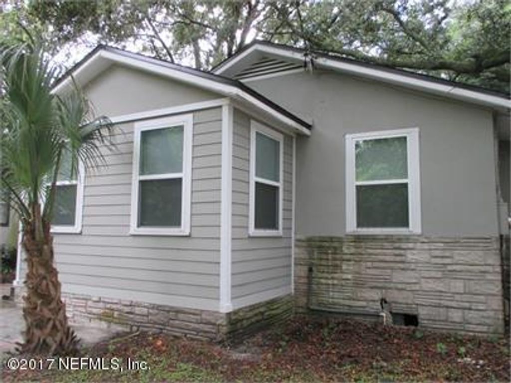 2218 LAMEE Avenue, Jacksonville, FL 32207