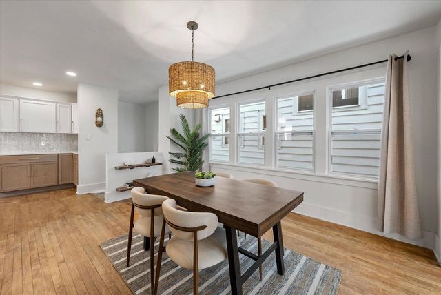 4036 N Stowell AVENUE, Shorewood, WI 53211