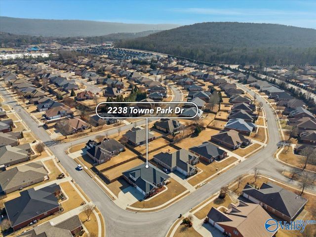 2238 Towne Park Drive SW, Huntsville, AL 35803