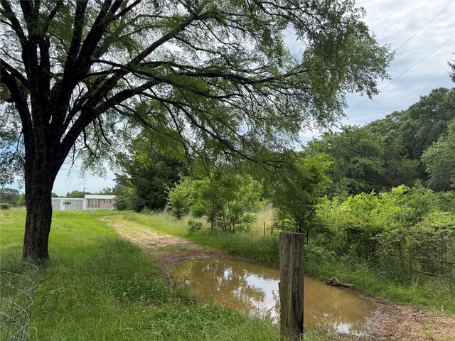 4451 County Road 2295, Telephone, TX 75488