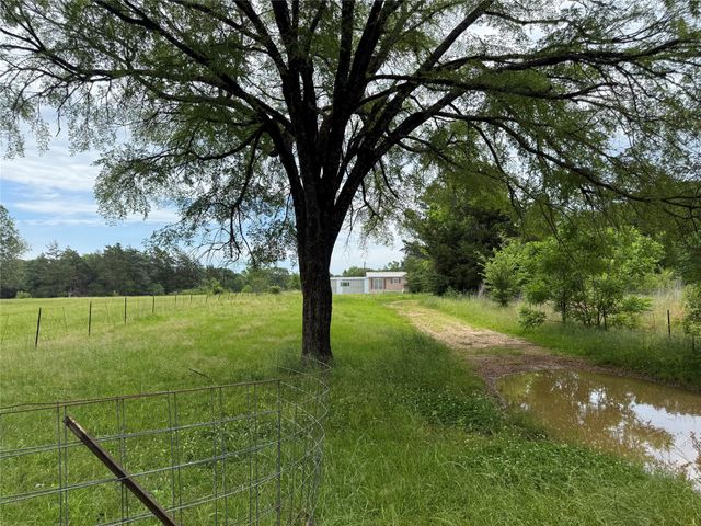 4451 County Road 2295, Telephone, TX 75488