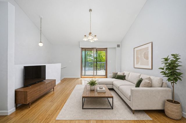 286 Fenno St 1, Revere, MA 02151