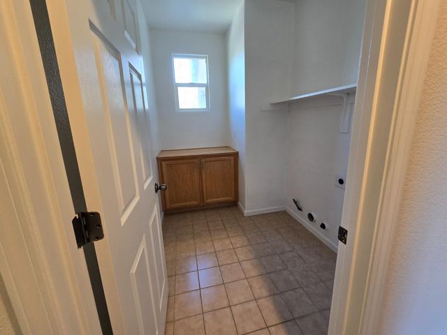 2368 Portola St, West Sacramento, CA 95691