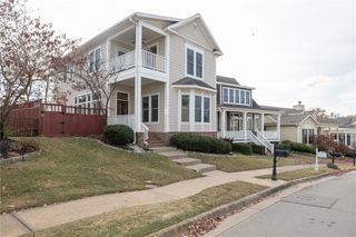 1609 E Cypress Lane, Fayetteville, AR 72703