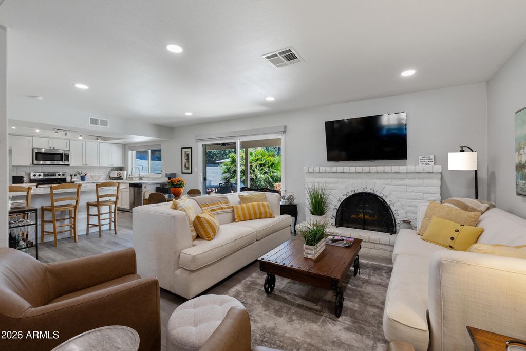 7917 E VIA DE BELLEZA --, Scottsdale, AZ 85258